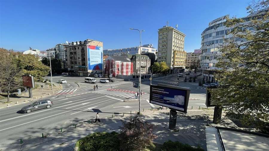 Дуќан на атрактивна локација во Центар - 1