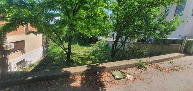 Градежна парцела со стара куќа во Црниче - 3