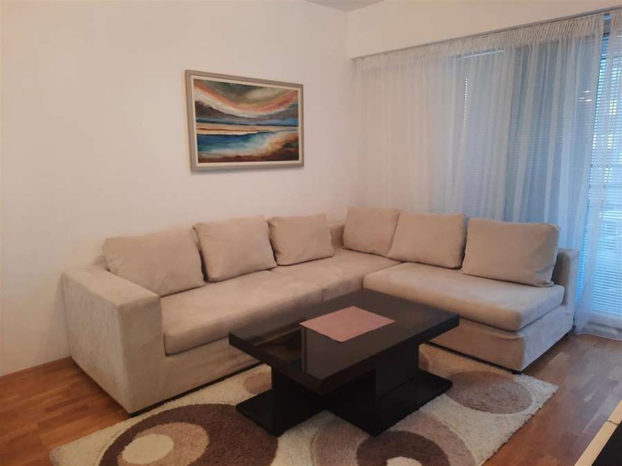 Се изнајмува 2-собен стан во Карпош 3, Сити Гарден - 1