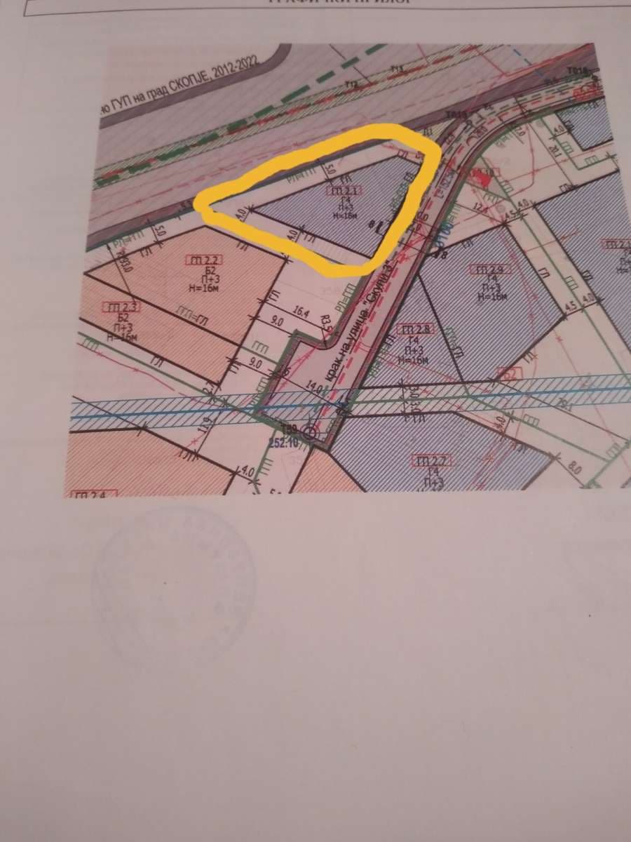 Се продава плац во Момин Поток - 1