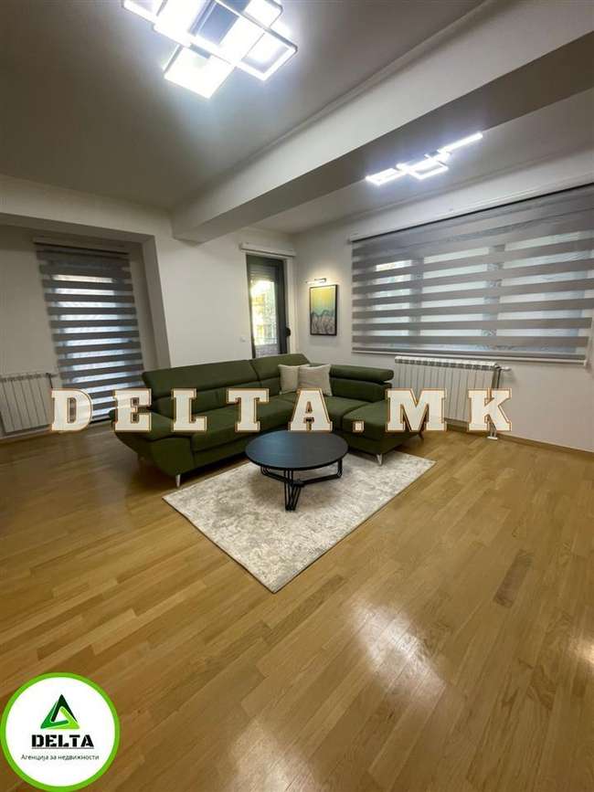 Невселуван трособен стан во Центар - slika 2