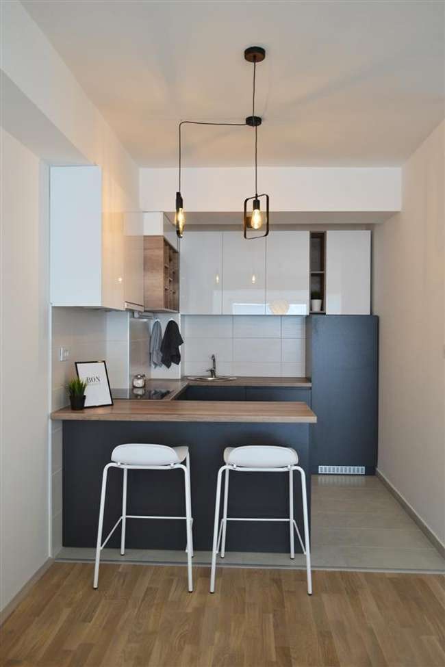 Се продава наместен двособен стан во Центар, Универзална сала - 3