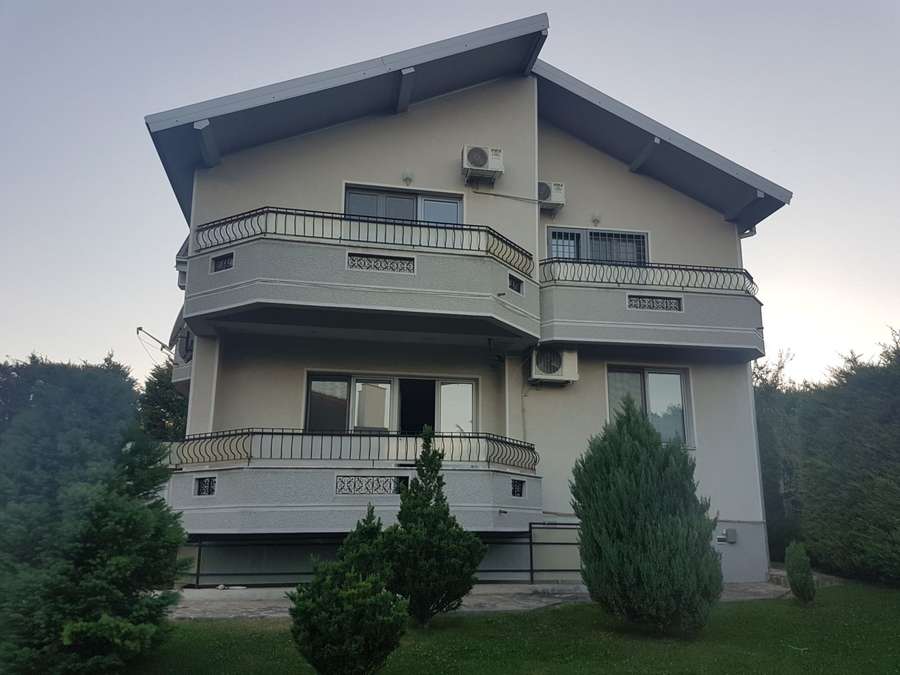 Се изнајмува куќа во Бардовци - 1