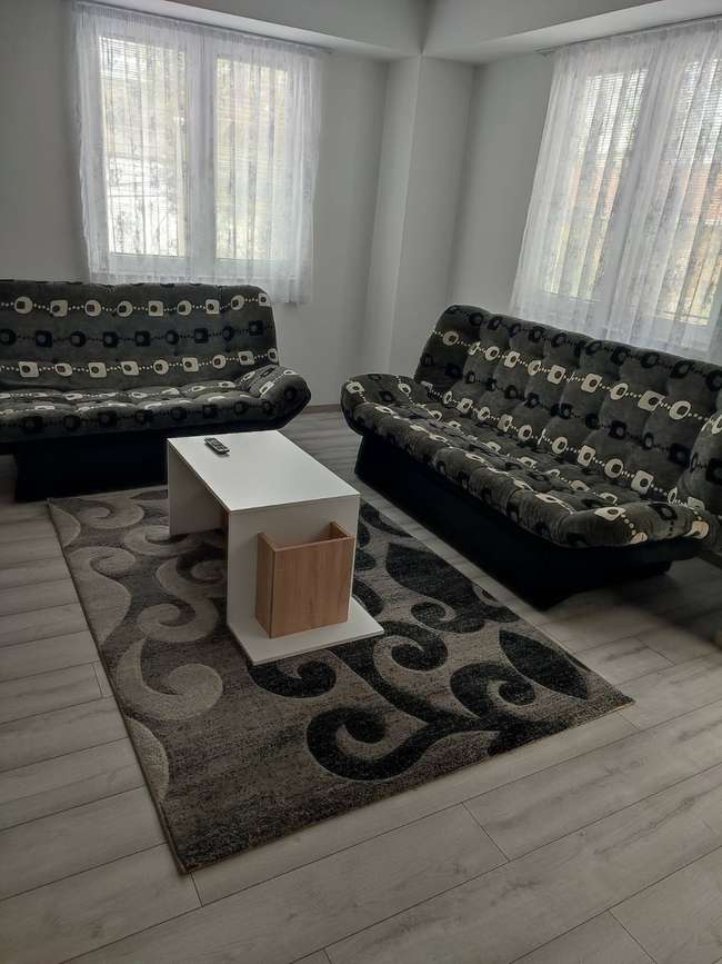 Трособен стан во Кисела Вода, Веро - slika 2