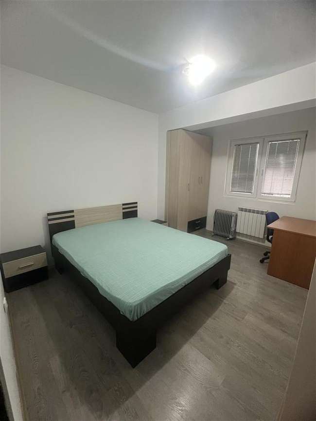 Наместен трособен стан во Дебар Маало - 3