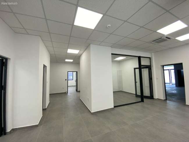 Деловен простор на одлична локација во Центар - 3