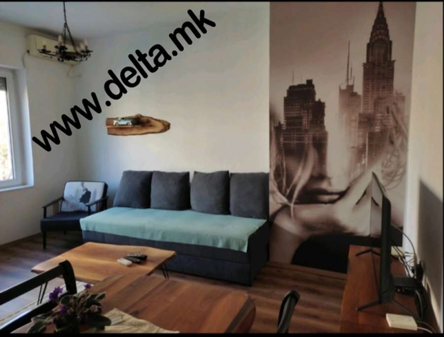 Комплетно реновиран двособен стан во Центар - 1