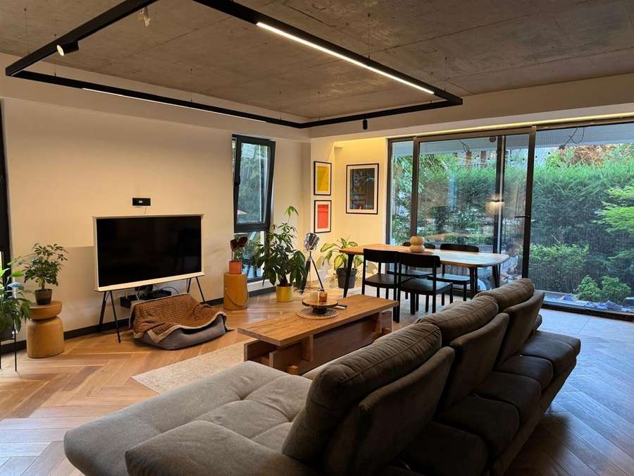 Се продава 3-собен стан со двор во Тафталиџе 1 - 1