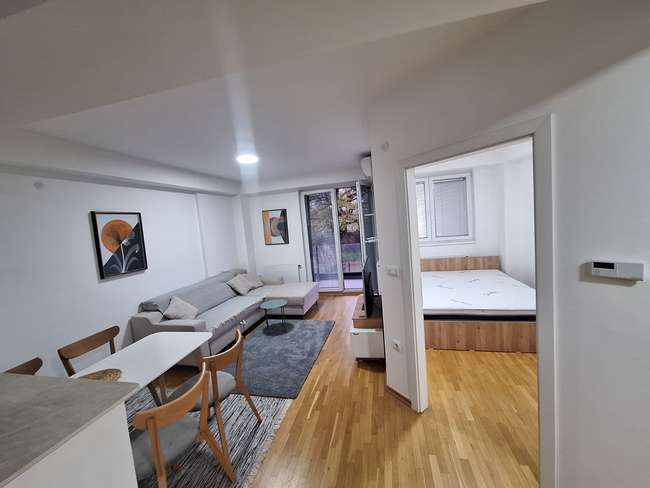 Се изнајмува двособен стан во Карпош 4, Момин Поток - 3