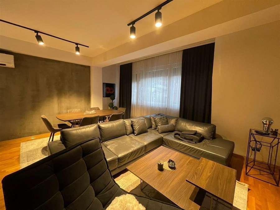 Трособен стан на Водно со отворен поглед - 1