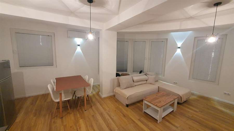 Нов трособен стан во Центар - 1