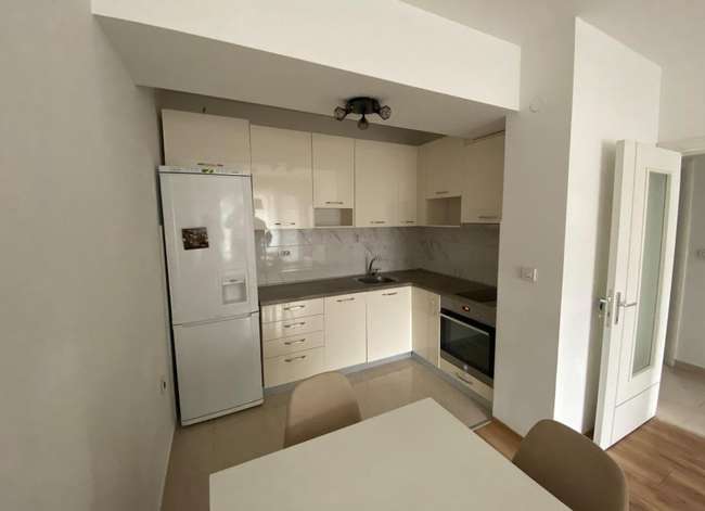 Се изнајмува 2-собен стан во Аеродром, Поликлиника - 3