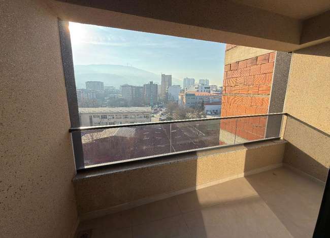 Невселуван 4-собен стан во Центар, Олимписки - 3