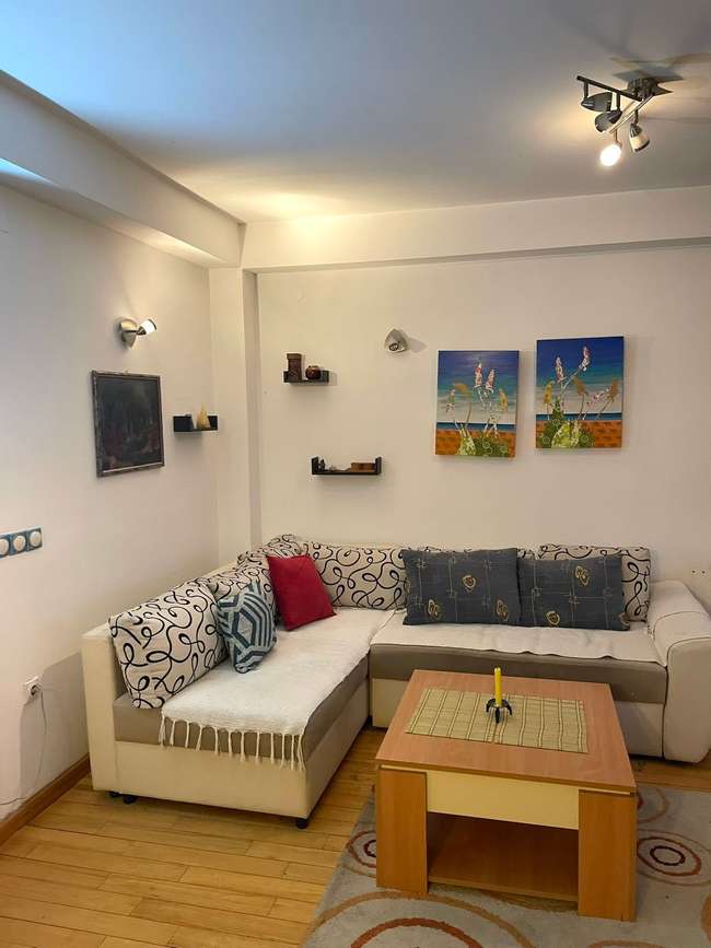 Се изнајмува 2-собен стан во Ново Лисиче, со сметки - 3