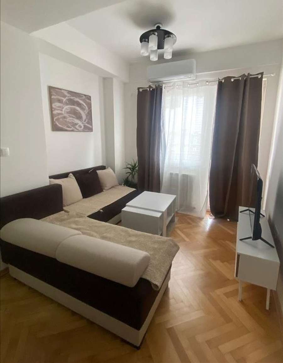 Се издава убаво наместен 3-собен стан во Н.Лисиче, до Лазо Ангеловски - 1