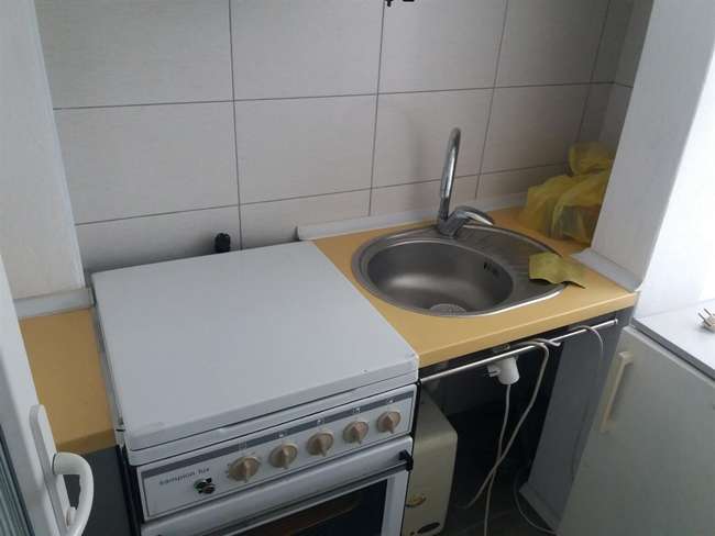 Се продава двособен стан во Карпош 1 - 3