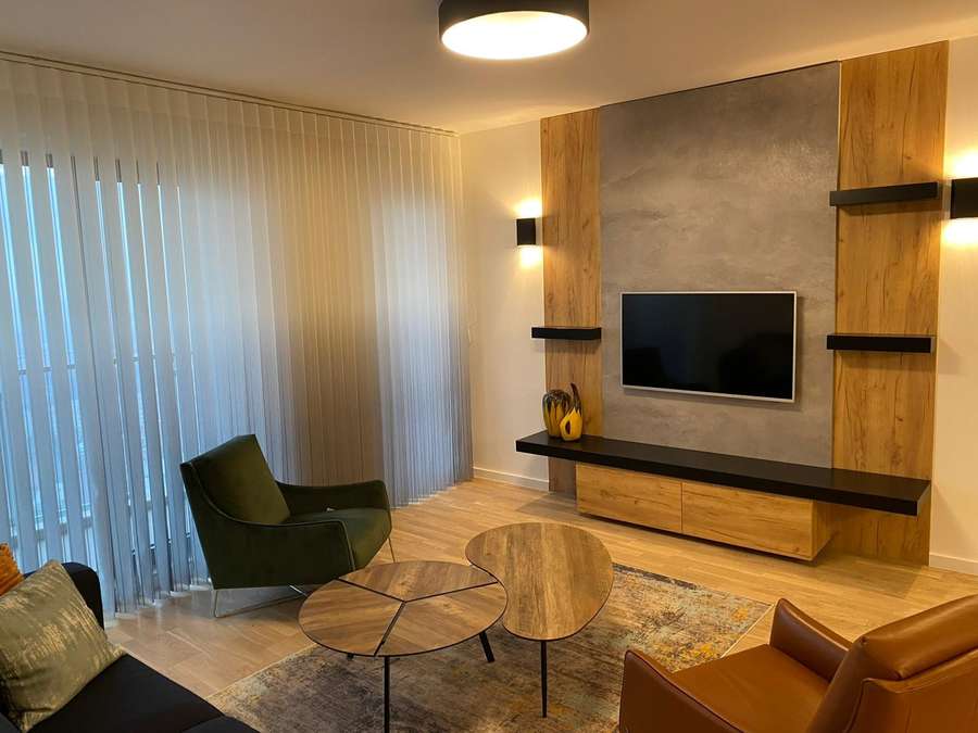 Се изнајмува 3-собен стан во Центар, Водно - 1