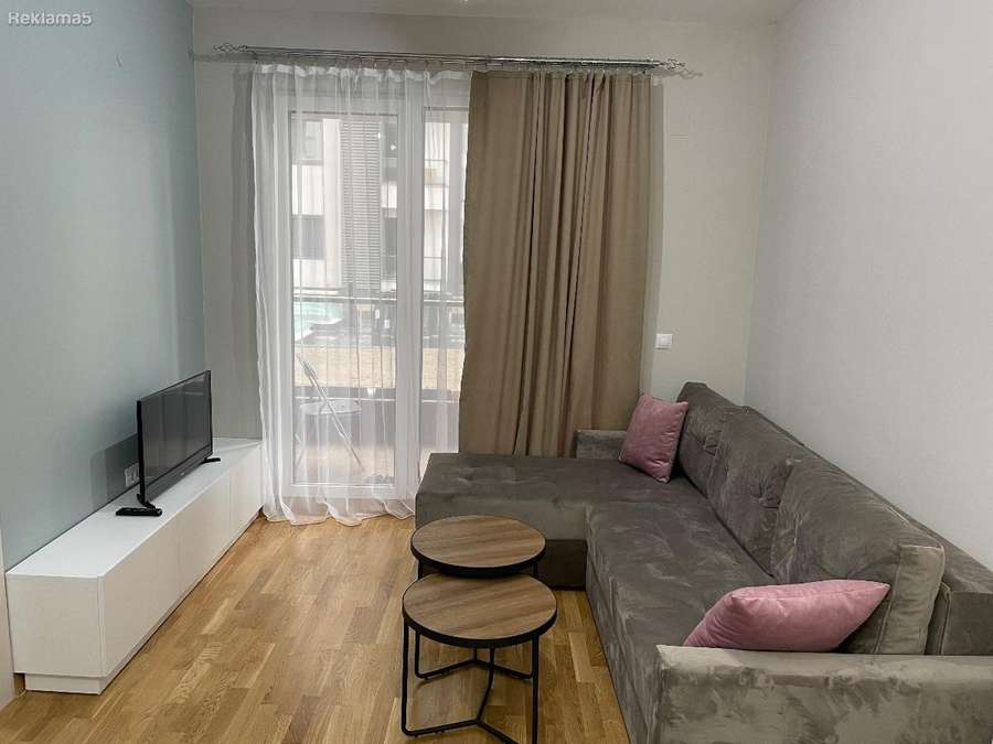 Се изнајмува 2-собен стан во Аеродром со гаража, Урбан Гарден - 1