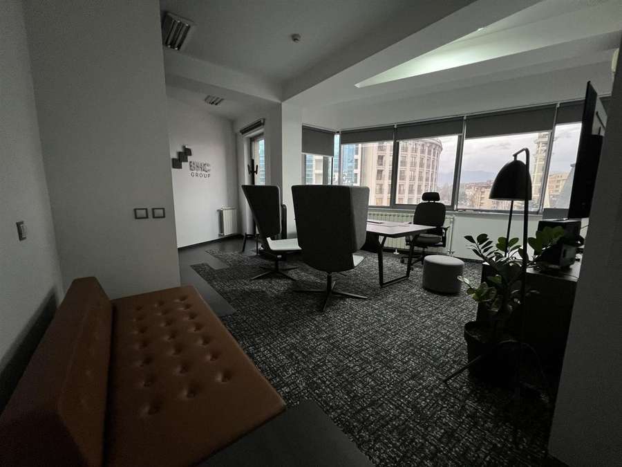 Опремент канцелариски простор во Центар, Соборна - 1