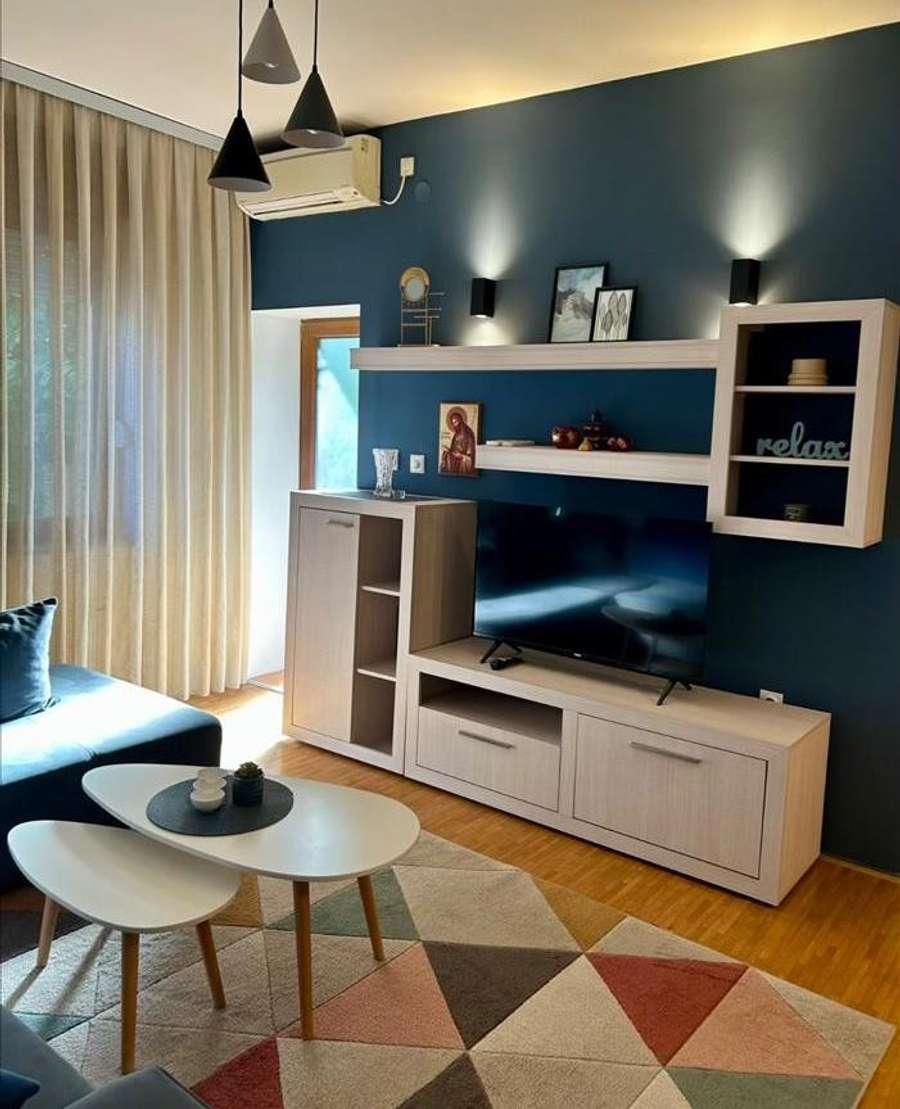 Се издава наместен 3-собен стан во Центар, Универзална - 1