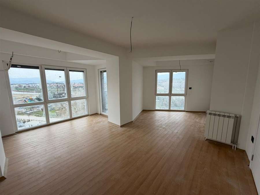 Се издава празен стан за канцеларија во Карпош 3, Илинденска - 1