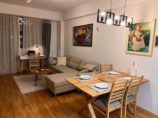 Се издава нов наместен 2-собен стан во East Gate Living - 3