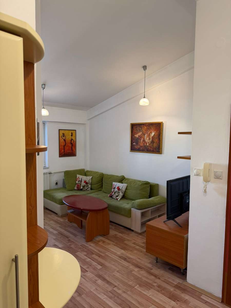 SE IZNAJMUVA DVOSOBEN STAN VO KOZLE - 1