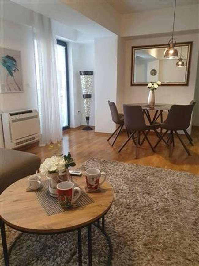 Се изнајмув 2-собен стан во Центар, Капиштец - 3