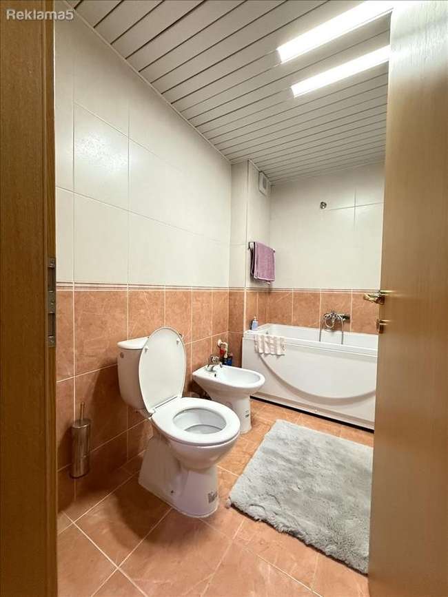 СЕ ИЗДАВА НАМЕСТЕН ЧЕТВОРОСОБЕН СТАН ВО ЦЕНТАР, ВОДНО - 3