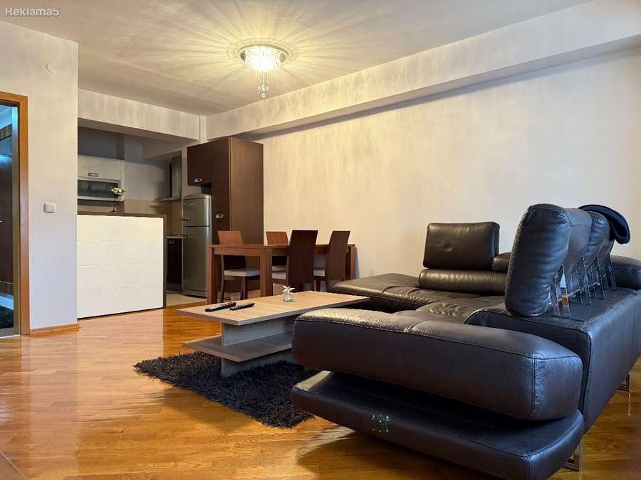 СЕ ИЗДАВА НАМЕСТЕН ЧЕТВОРОСОБЕН СТАН ВО ЦЕНТАР, ВОДНО - 1