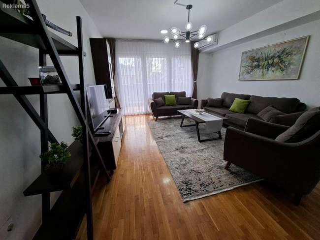 Се издава модерно наместен 3-собен стан во Центар, Корчагин - 3