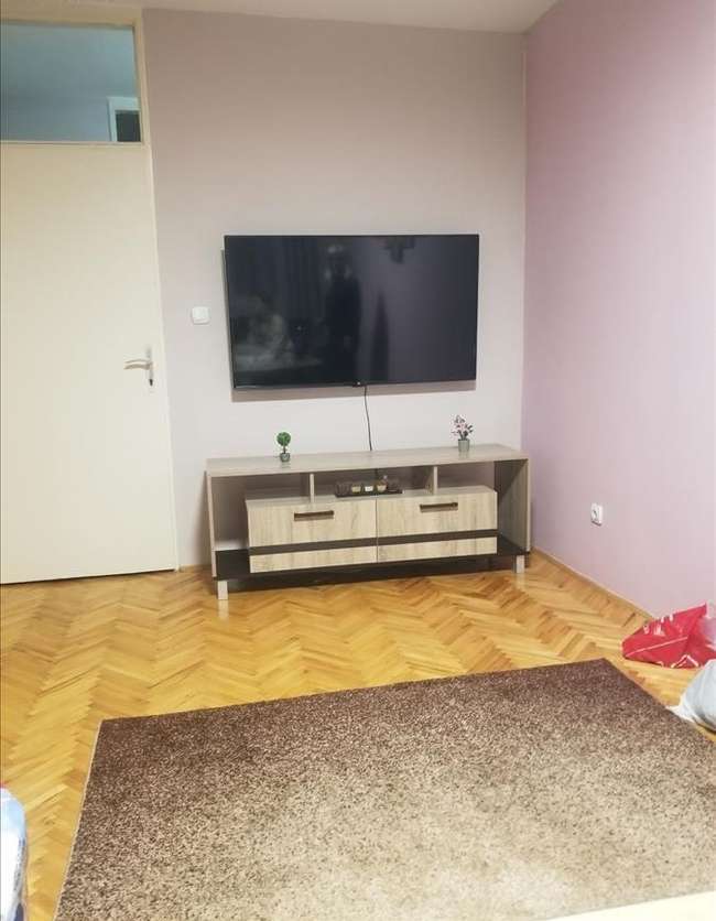 Се продава наместен стан во Аеродром, позади Капитол мол - 3