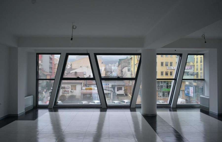 Деловен простор во Центар, Партизанска со паркинг - 1