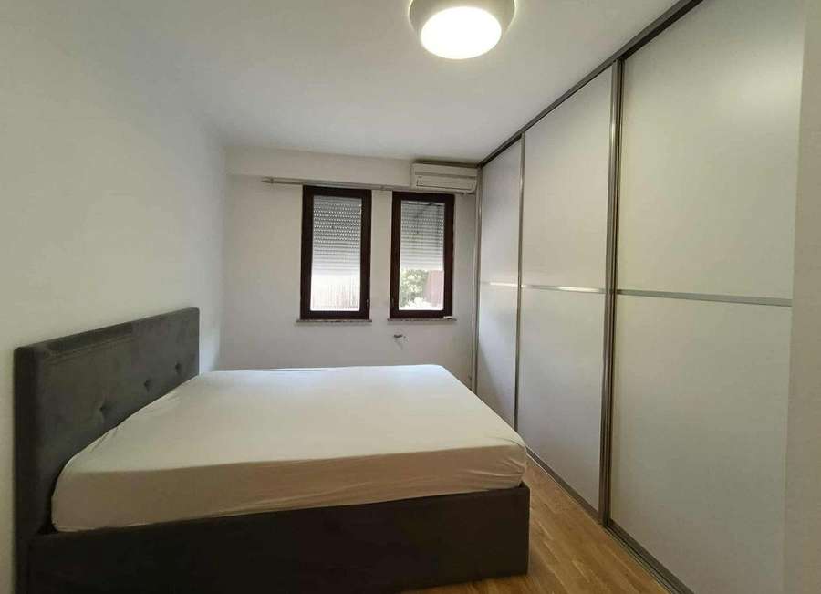 TROSOBEN STAN VO TAFTALIDZE 1 SO DVOR - 1