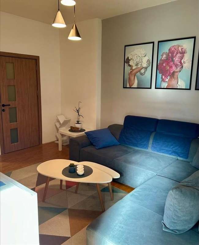 Се издава наместен 3-собен стан во Центар, Универзална - slika 2