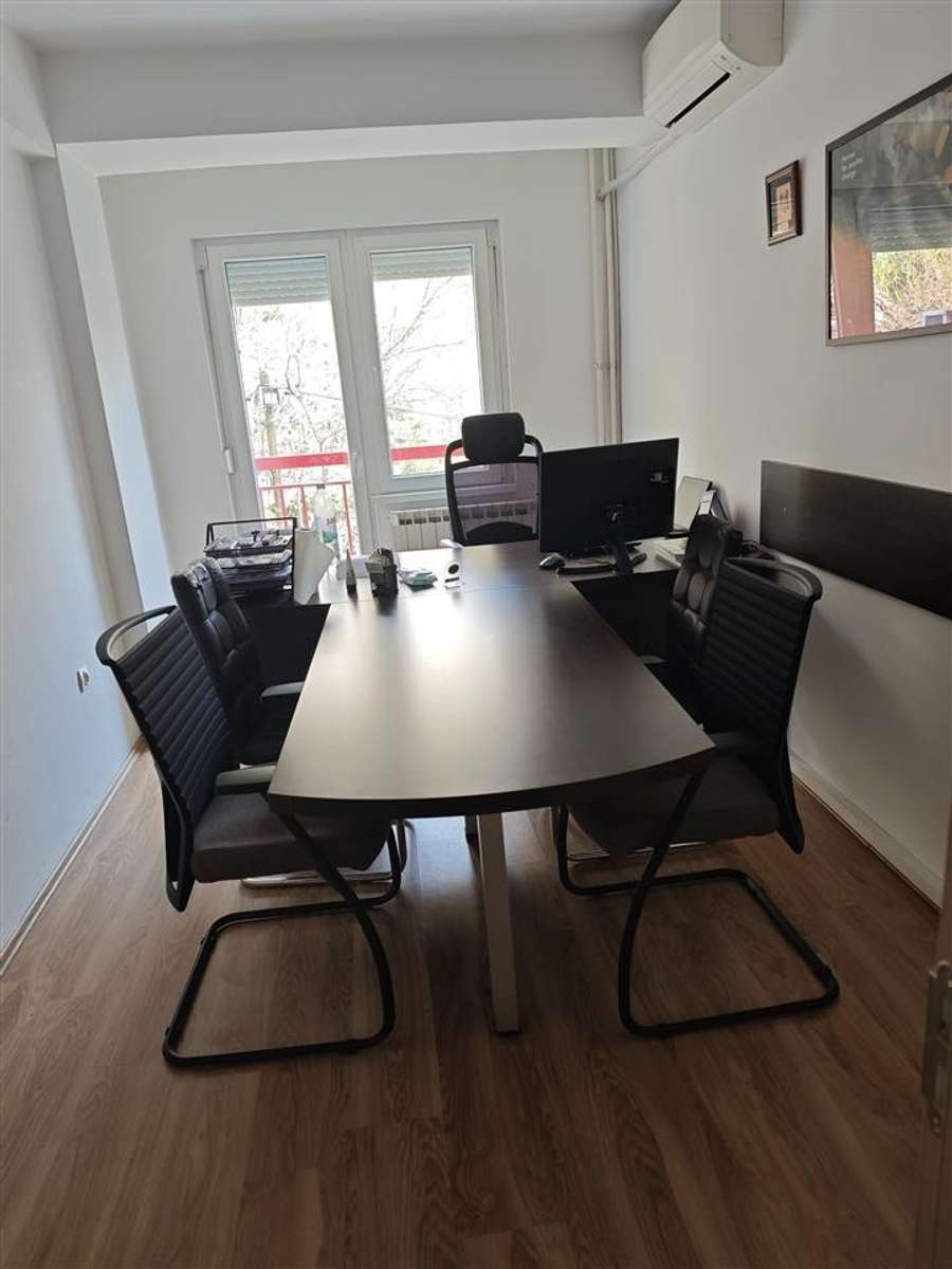 Се издава празен стан за канцеларија во Тафталиџе 1, Веро - 1