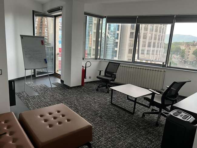 Опремент канцелариски простор во Центар, Соборна - slika 2