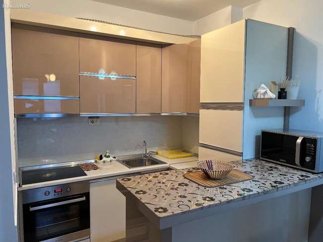 Се издава наместен 2-собен стан во Карпош 2, кај Мида - 3