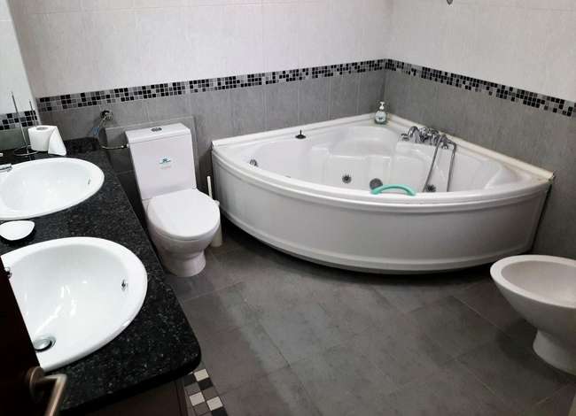 SE IZNAJMUVA KUKJA NA VODNO - 3