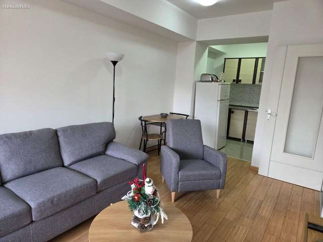 Се издава 2-собен наместен стан во Аеродром, Поликлника - 3